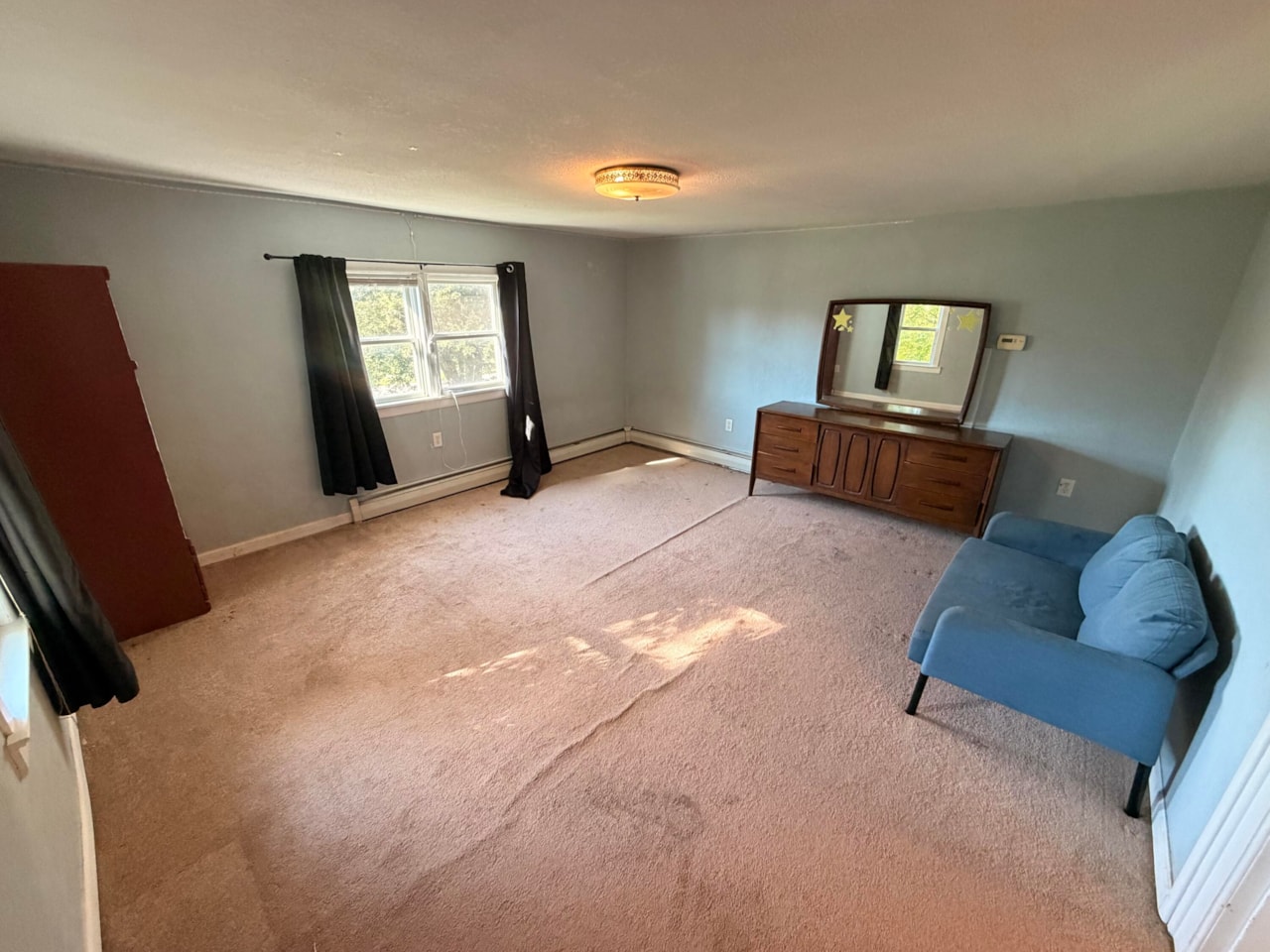 Upper bedroom